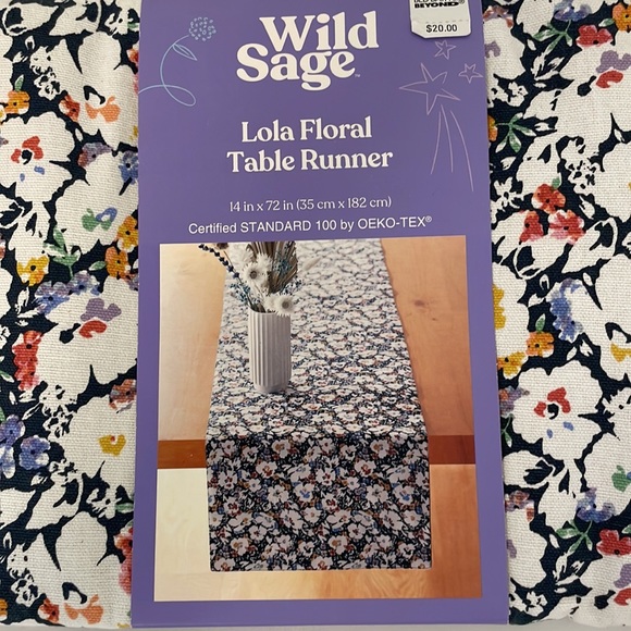 BB & B Wild Sage Table Runner - Picture 3 of 8